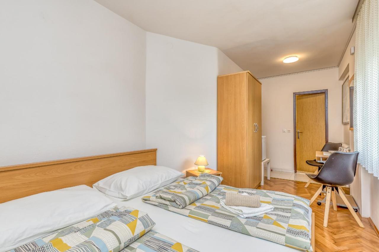 Matea Rooms Funtana Exterior foto